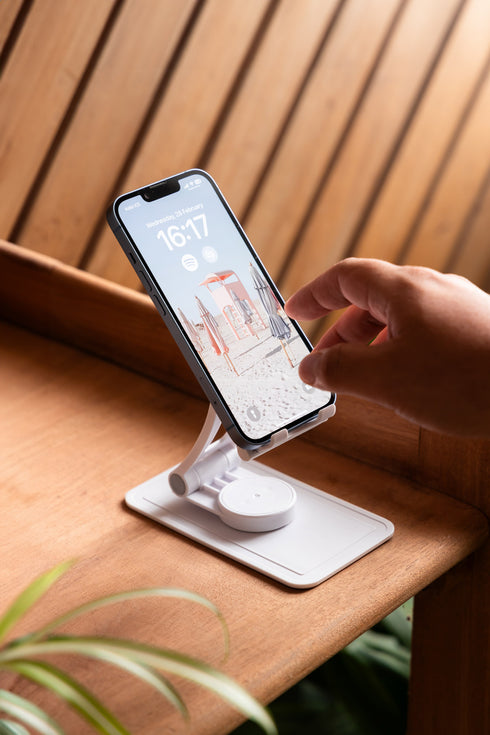 Rotating Media Stand