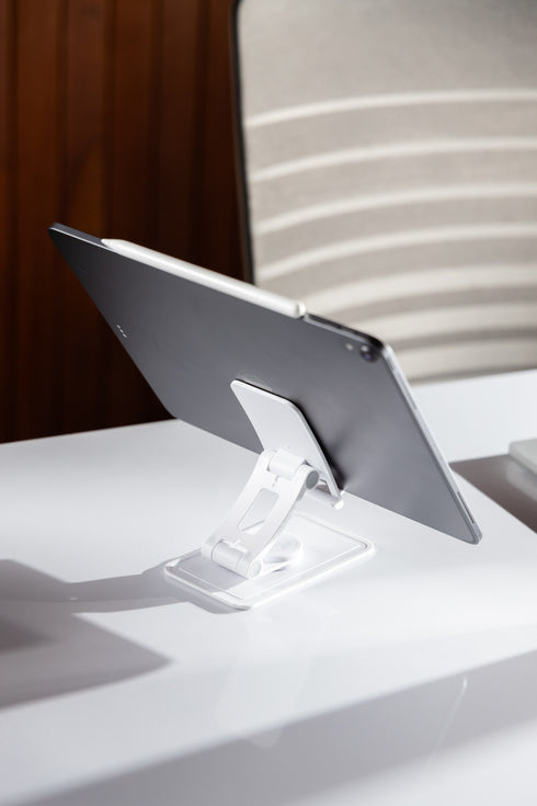 Rotating Media Stand